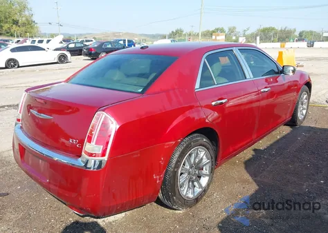 2014 Chrysler 300C z USA, uszkodzony, nr VIN 2C3CCAETXEH171360